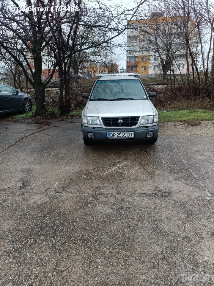 Subaru Forester 2.0 125 к.с КЛИМАТИК, снимка 1