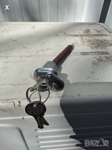 КЛЮЧАЛКА С КЛЮЧ ЗА ЖУК, НИСА, SYRENA FSO НОВА ОРИГИНАЛНА, снимка 1