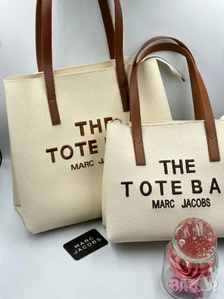 дамски чанти и несесер the tote bag marc jacobs, снимка 1