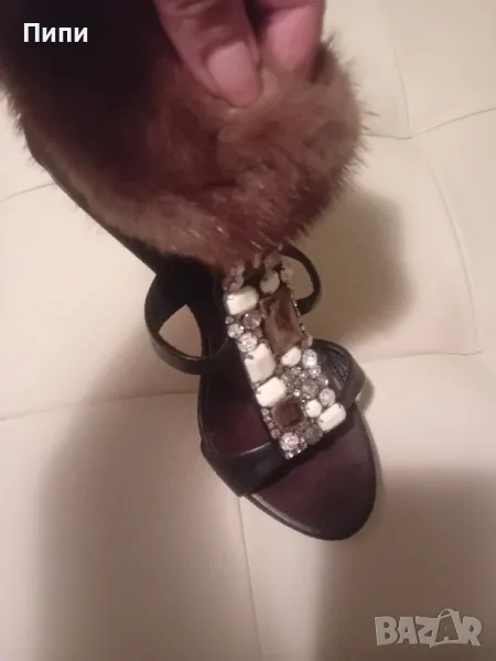 за вас абитуриентки, нови  от Италия, 37,5 номер естествена кожа и косъм , снимка 1