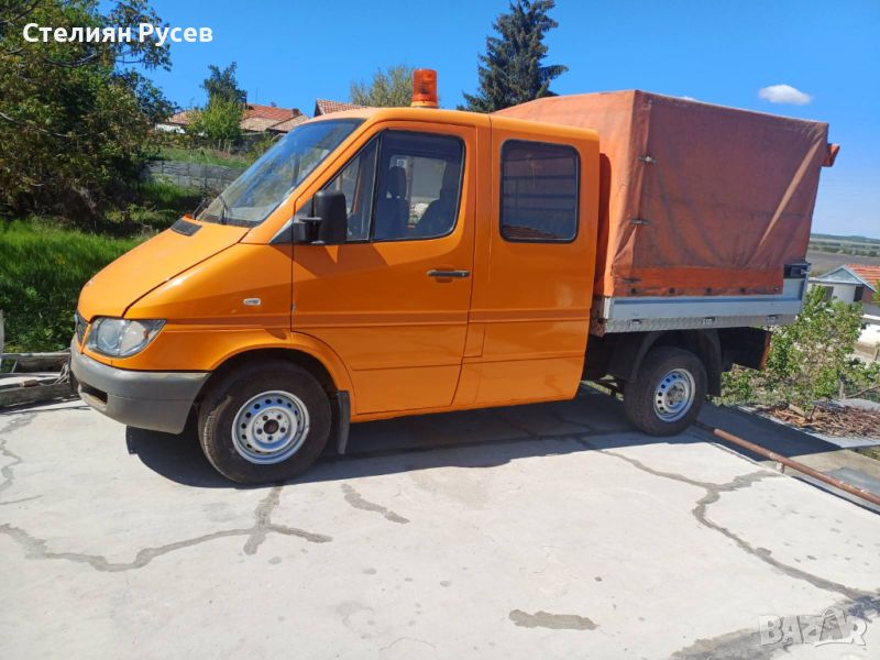 Mercedes-Benz Sprinter 208D 2.2cdi  80к.с  4x4   /  4+1места - цена 16 200лв , моля БЕЗ бартери -вно, снимка 1