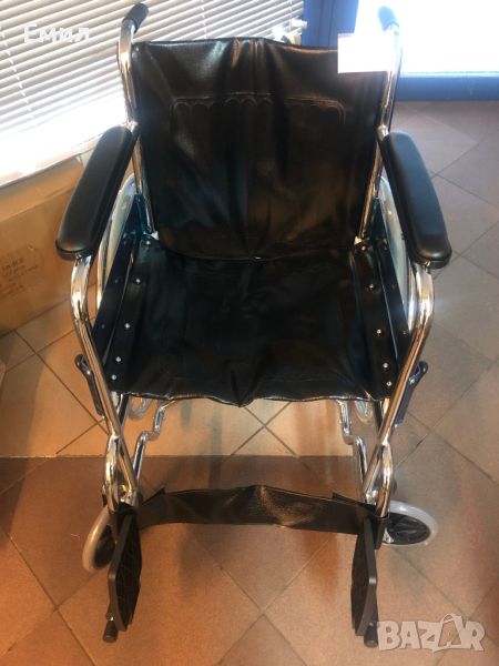 Рингова инвалидна количка, инвалиден санитарен стол и дюшек с помпа. Нови в комплект, снимка 1