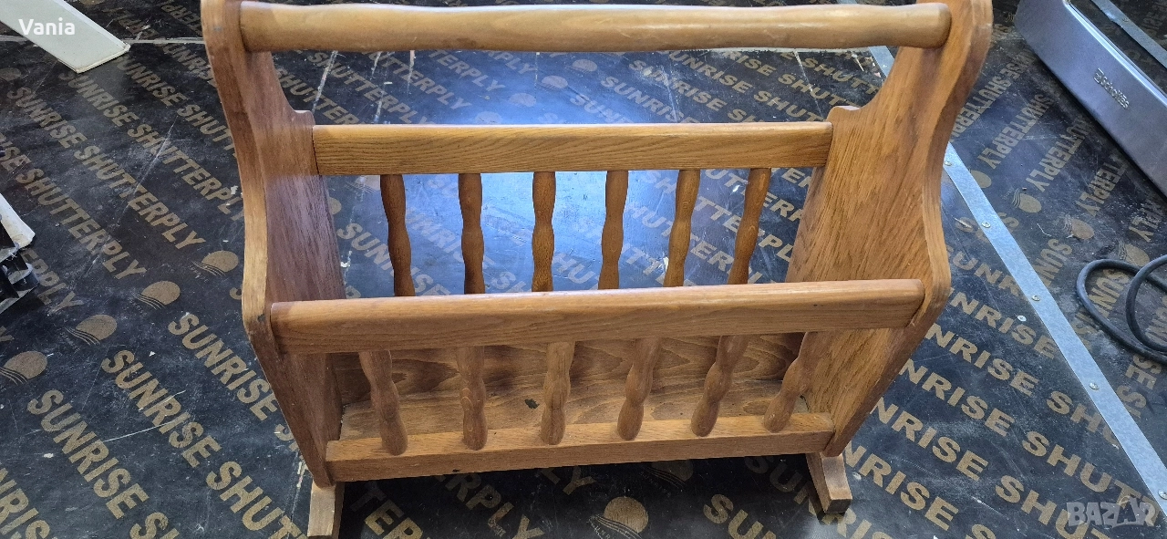 Поставка за вестници , снимка 1