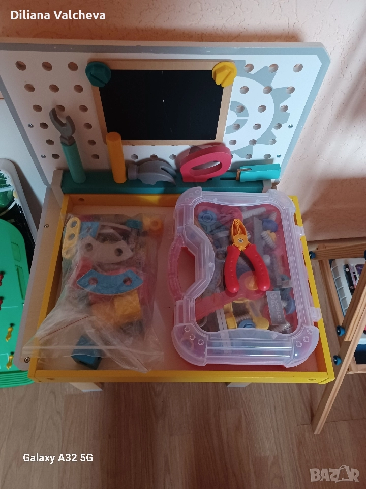 Продавам детска работна маса, снимка 1