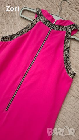 ИЗКЛЮЧИТЕЛНО КРАСИВА рокля суинг в наситен розов цвят с черна дантела около деколтето и ръкавите, снимка 4 - Рокли - 46341813
