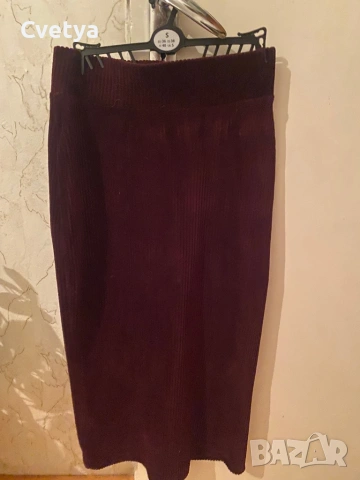 Джинсова пола - Bershka , снимка 2 - Поли - 53405564