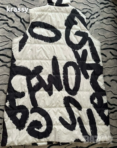 НОВ голям дълъг дамски елек с надписи (размер 4ХЛ), снимка 3 - Елеци - 53496044