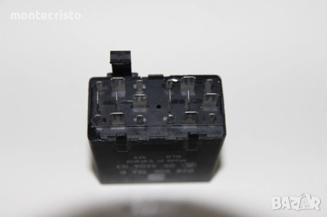 Реле 182 горивна помпа 028906124E / 028 906 124 E , снимка 3 - Части - 53670408