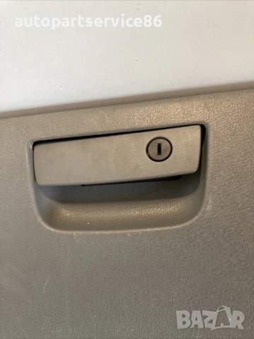 Кутия за ръкавици за Jeep Grand Cherokee 3.0 CRD (2006), снимка 2 - Части - 53524105