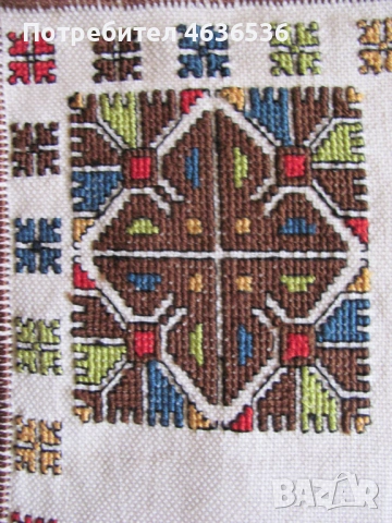 Каре, покривка, ръчна бродерия, шопски мотиви 36х36см., снимка 2 - Антикварни и старинни предмети - 53256763