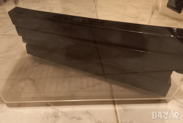 Exo Terra Кутия за съхранение на щурци L, снимка 5 - Терариуми и оборудване - 51594765