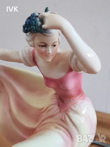 Немска антикварна фигура Hertwig & Co. Katzhütte , снимка 4 - Колекции - 52789131