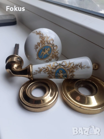 Стари антикварни барокови дръжки за врата порцелан Limonge