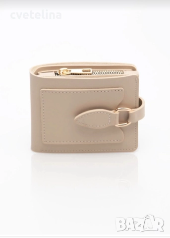 Малко дамско портмоне 