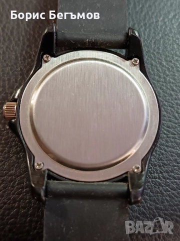 Спортен кварцов часовник, снимка 2 - Водоустойчиви - 52472185