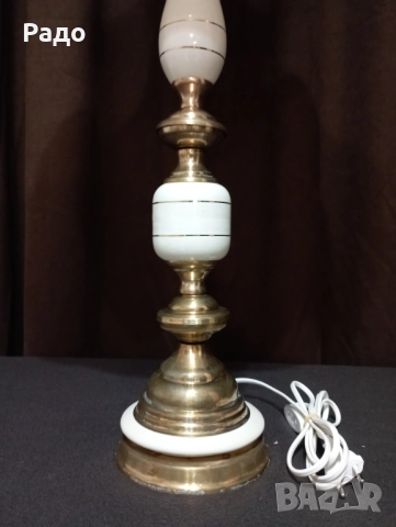 Много голяма старинна порцеланова лампа с красив абажур, снимка 2 - Настолни лампи - 52846064