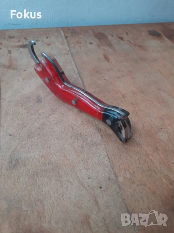 Уникат - Стара Соц. отварачка с форма на дамско краче, снимка 3 - Антикварни и старинни предмети - 53499971