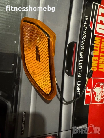 Ляв Side Marker Jeep Wrangler / Gladiator 