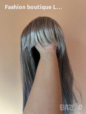 Перука с бретон в сребристо сив цвят с бели връхчета ❤️, снимка 8 - Аксесоари за коса - 53005840