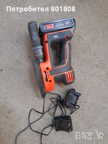 Виброшлайф Акумулаторен Black and Decker 