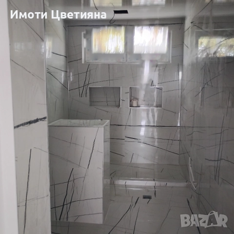 Луксозен апартамент 200 кв.м в центъра на Нова Загора, снимка 2 - Апартаменти - 51940089