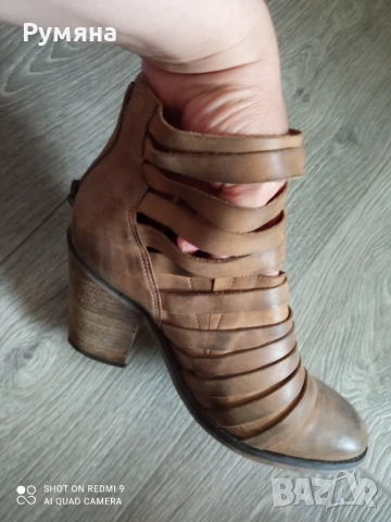 Пролетно летни боти от естествена кожа