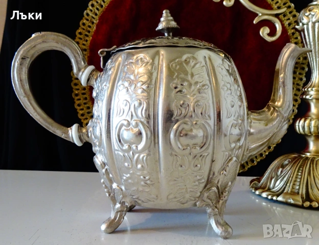 Посребрен меден чайник,кана,ковани орнаменти Шефилд,печат. , снимка 2 - Антикварни и старинни предмети - 54271452