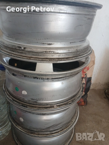 Продавам  джанти и спойлер  за хонда црв , снимка 4 - Гуми и джанти - 52500624