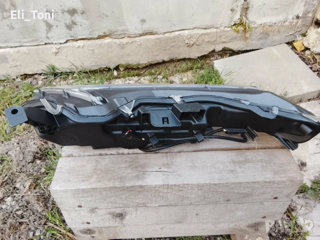 Дясна дневна светлина за Lexus NX 300 , снимка 5 - Части - 53740497