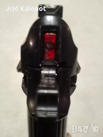 Пружинен еърсофт пистолет Берета 92, снимка 3 - Въздушно оръжие - 52516530