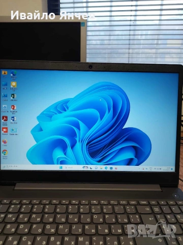 Лаптоп втора употреба Lenovo V15 intel i3-10110U, SSD 256GB, 8GB RAM, снимка 2 - Лаптопи за работа - 53857325