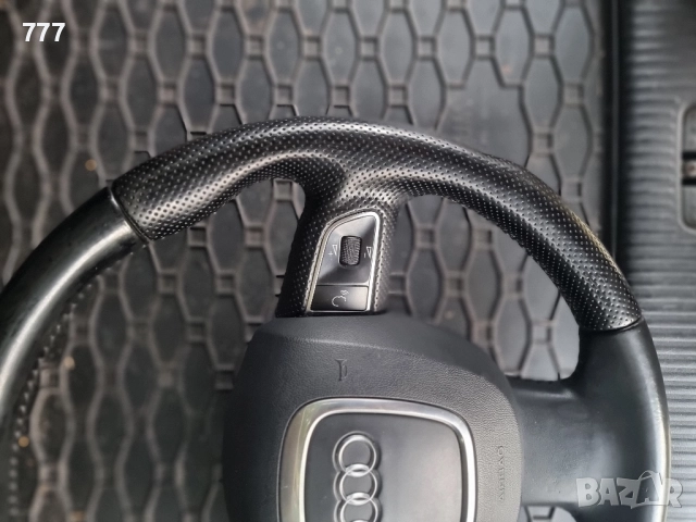 Audi Q5 мулти волан перфорирана кожа и еърбег, снимка 5 - Части - 51503058