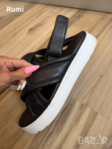 Оригинални дамски сандали Ugg Zayne Slingback! 40 н, снимка 4 - Дамски ежедневни обувки - 52323598