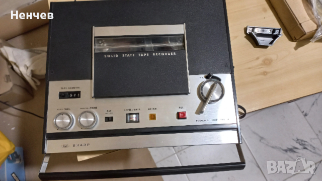Магнетофон преносим  "SHARP", снимка 3 - Радиокасетофони, транзистори - 53682853