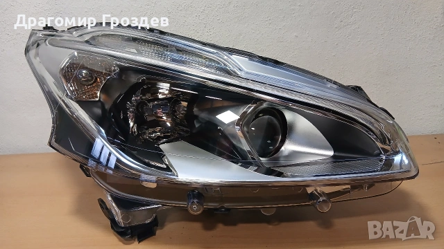Оборудван десен фар за Peugeot 208 I Facelift / Пежо 208 (2016-2019)