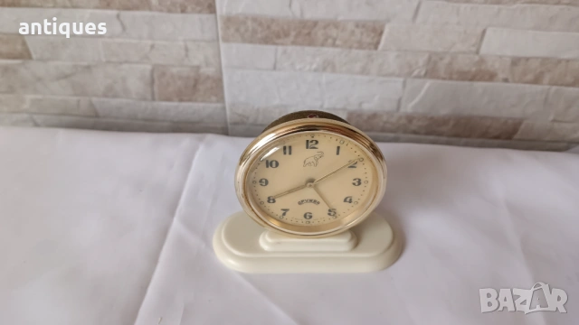 Стар часовник / будилник - Дружба - Сделано в СССР - 1970г., снимка 3 - Антикварни и старинни предмети - 53955420