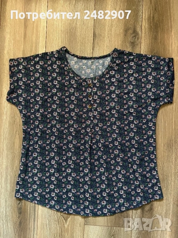 Дамска блуза с къс ръкав