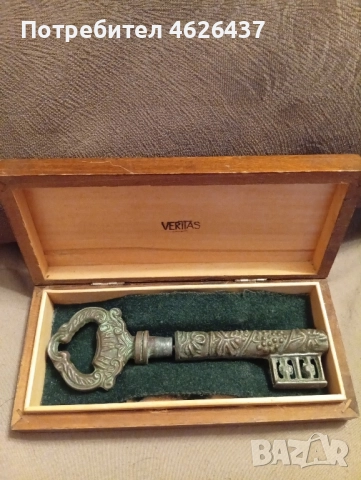 сувенирен ключ - тирбушон , снимка 2 - Аксесоари за кухня - 52661938