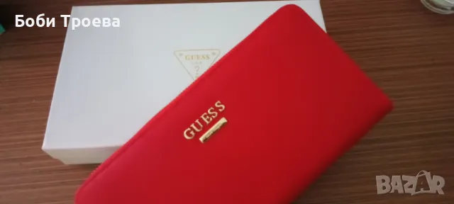 Голямо портмоне  Guess с изчистен дизайн, акцентно метално лого, снимка 2 - Портфейли, портмонета - 50380600