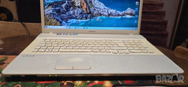 Sony Vaio PCG-91311M 17", снимка 3 - Лаптопи за дома - 53259222