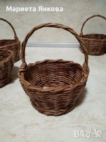 МАЛКИ РЪЧНО ПЛЕТЕНИ КОШНИЧКИ 