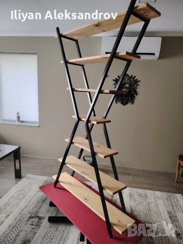 Етажерка в индустриален стил 