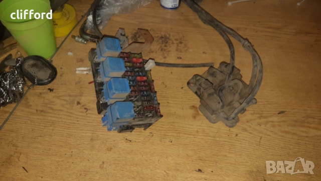 Два броя Нисан Серена-дизел-останали части, снимка 8 - Части - 53150283