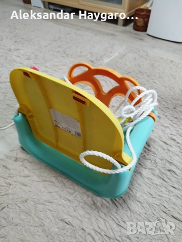 Продавам детско бюро и детска люлка, снимка 4 - Играчки за стая - 54014372