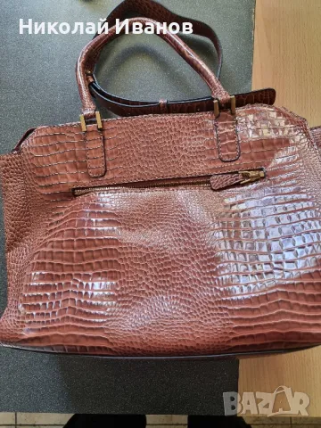 GUESS , снимка 2 - Чанти - 50064266