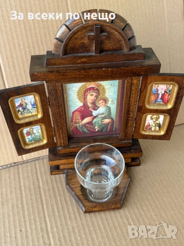 Триптих , Дърворезба, старинен домашен иконостас с кандило , икона, снимка 8 - Антикварни и старинни предмети - 51366708