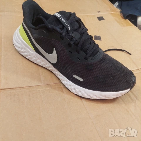 маратонки Nike Revolution 5 номер 43, снимка 6 - Маратонки - 50633706