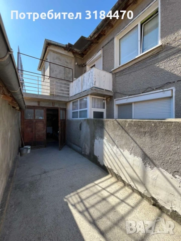  Етаж от къща за продажба в гр. Нови Пазар , снимка 2 - Етаж от къща - 53787071