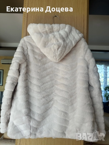 Топло пухкаво палто в екрю, снимка 4 - Палта, манта - 51715992