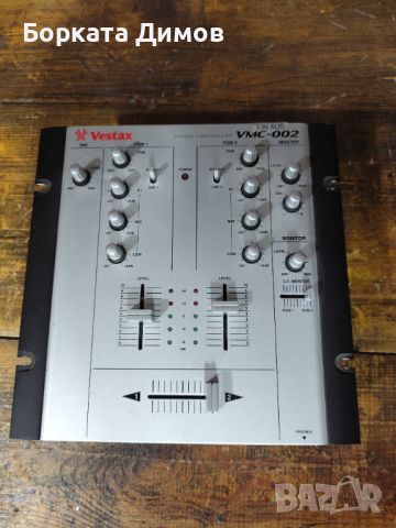 Смесител двуканален Vestax vcm 002 , снимка 1 - Ресийвъри, усилватели, смесителни пултове - 46726252